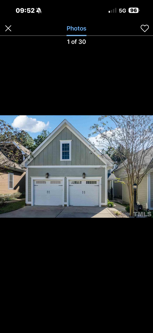 property at 79 Falconridge Dr