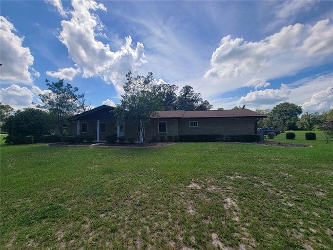 property at 10426 SE 52nd Ct