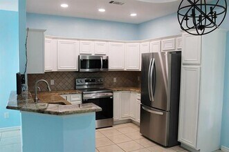 755 Lakeside Dr in Rockwall, TX - Building Photo - Building Photo