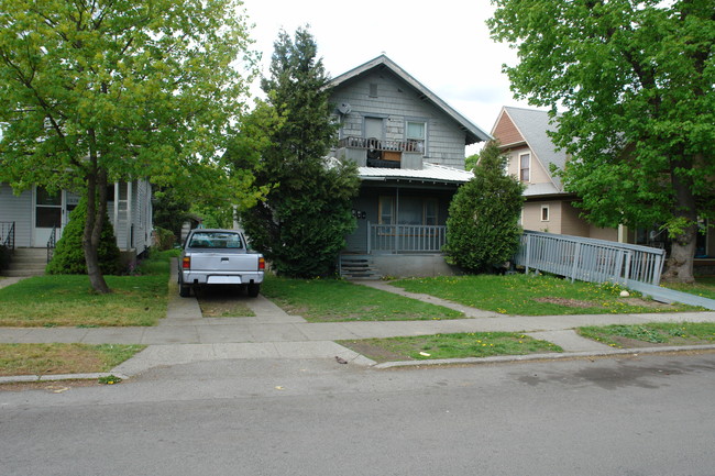 1024 W Mansfield Ave in Spokane, WA - Building Photo - Building Photo