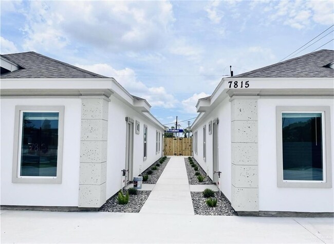 7815 N 58th St-Unit -4 in Mission, TX - Building Photo - Building Photo