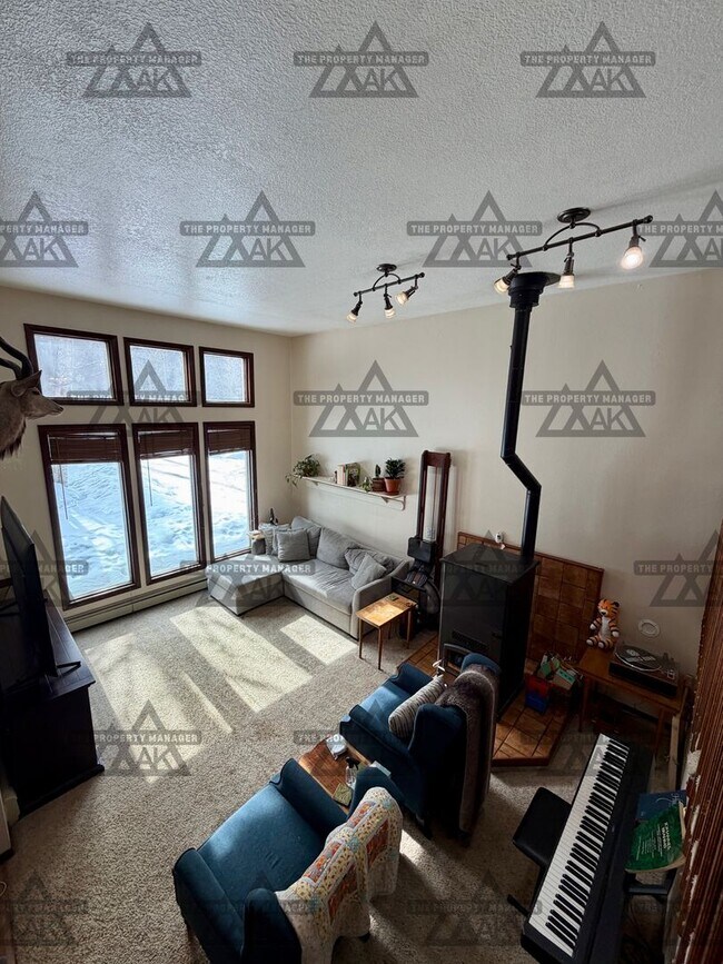 2580 Lisa Ann Dr in North Pole, AK - Building Photo - Building Photo