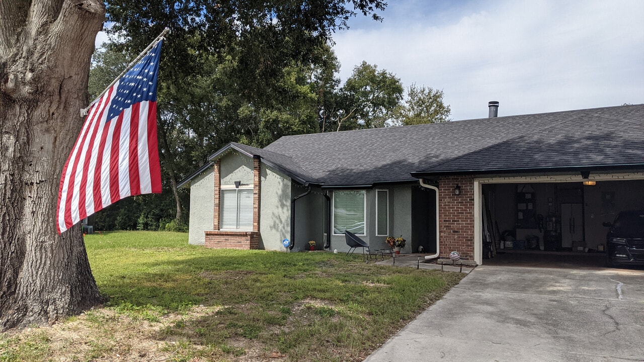 3718 Powers Ridge Ct in Orlando, FL - Foto de edificio