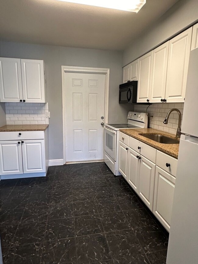 4123 18th Pl in Vero Beach, FL - Building Photo - Building Photo