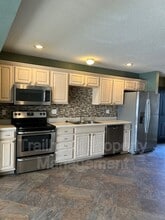 8671 NE 97th St in Kansas City, MO - Building Photo - Building Photo