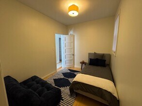 1831 W Nelson St, Unit Lakeview Apartment in Chicago, IL - Building Photo - Building Photo