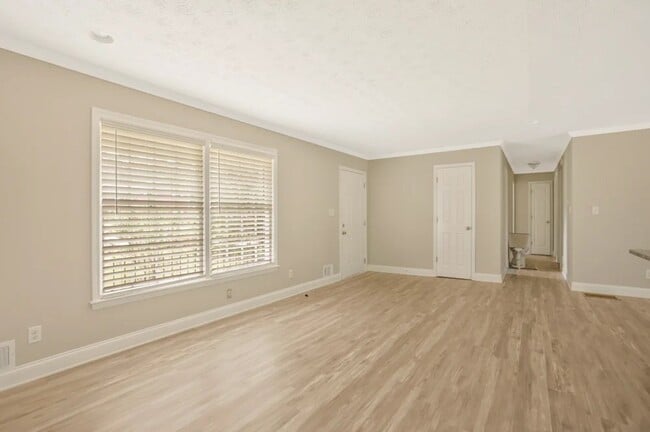 property at 3245 Tulip Dr
