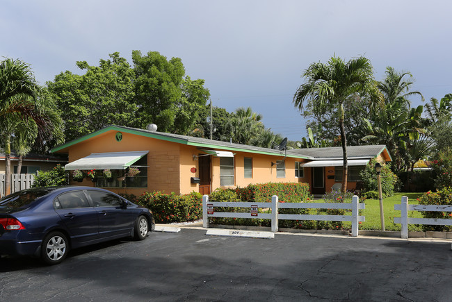 809-815 16th St in Fort Lauderdale, FL - Building Photo - Building Photo