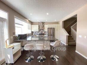 301 Auburn Meadows Blvd SE in Calgary, AB - Building Photo - Building Photo