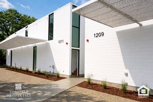 1207-1209 Broadway in Sonoma, CA - Building Photo