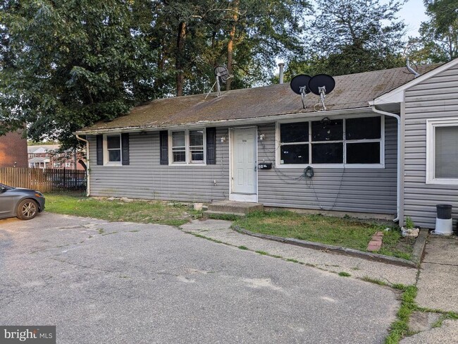 100 Blackwood-Clementon Rd in Clementon, NJ - Building Photo - Building Photo