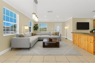 2400 SW 103rd Ct in Miami, FL - Building Photo - Building Photo