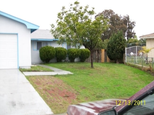 745 Rene Ct in San Diego, CA - Building Photo - Building Photo
