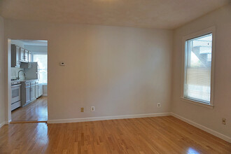 20 Norumbega Ter, Unit 20-01 in Waltham, MA - Building Photo - Building Photo