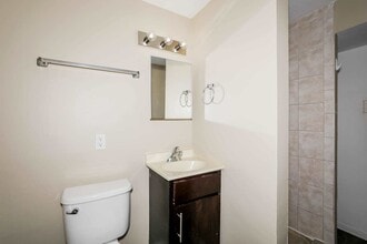 1381 Alberta Ct in Glendale Heights, IL - Building Photo - Building Photo