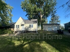 5417 S 49th St in Omaha, NE - Building Photo