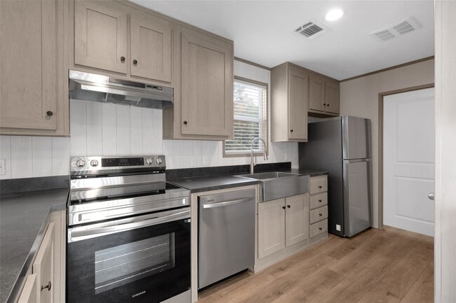 property at 1300 Campbell Acres Rd