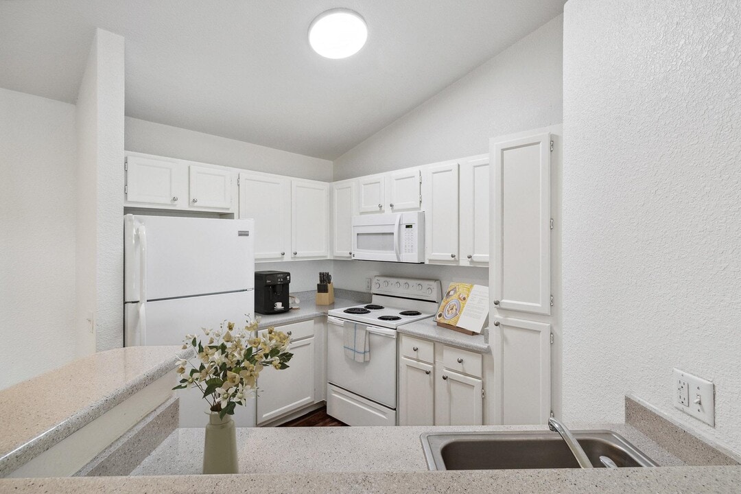 Bella Vita in Bullhead City, AZ - Building Photo