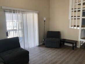 54 W 700 N in Provo, UT - Foto de edificio - Building Photo