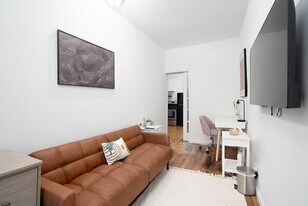 177a E 100th St in New York, NY - Building Photo