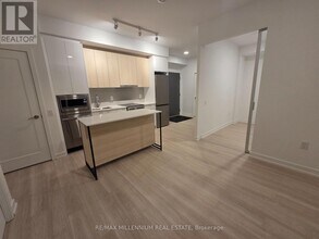 9763 Markham Rd in Markham, ON - Building Photo - Building Photo