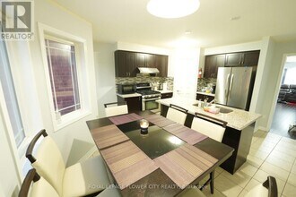 50 Hillcrest Ave in Brampton, ON - Building Photo - Building Photo