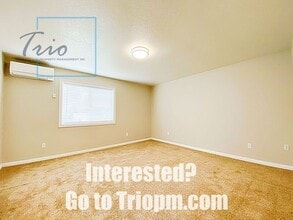 1367 Lake Dr in Eugene, OR - Building Photo - Building Photo