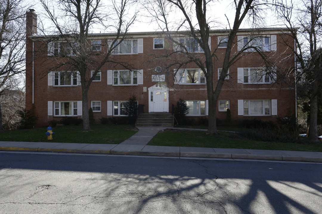 Olde Town Condominiums in Manassas, VA - Building Photo