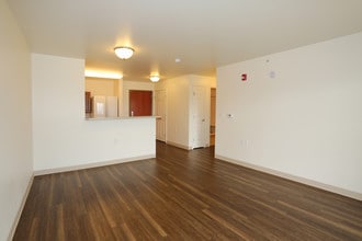 CV at Cayuga Meadows - Senior Living in Ithaca, NY - Building Photo - Interior Photo