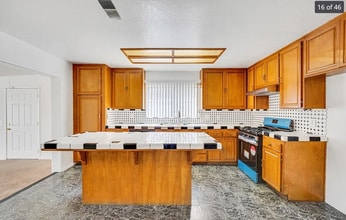 13786 Sylmar Dr in Moreno Valley, CA - Building Photo - Building Photo