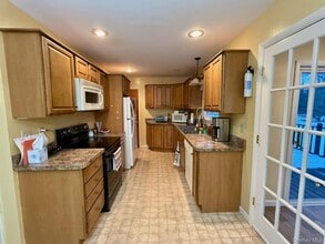 230 Warn Ave in Pine Bush, NY - Building Photo - Building Photo