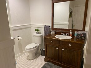 116 W College St in Black Mountain, NC - Building Photo - Building Photo