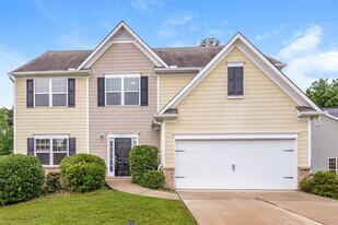 1070 Sutherland Dr in Winder, GA - Building Photo