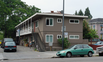 132 E Reed St in San Jose, CA - Building Photo - Building Photo