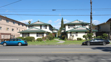 14147-14149 Vanowen St in Van Nuys, CA - Building Photo - Building Photo