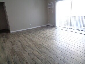 6338 W 99th Pl in Oak Lawn, IL - Building Photo - Building Photo
