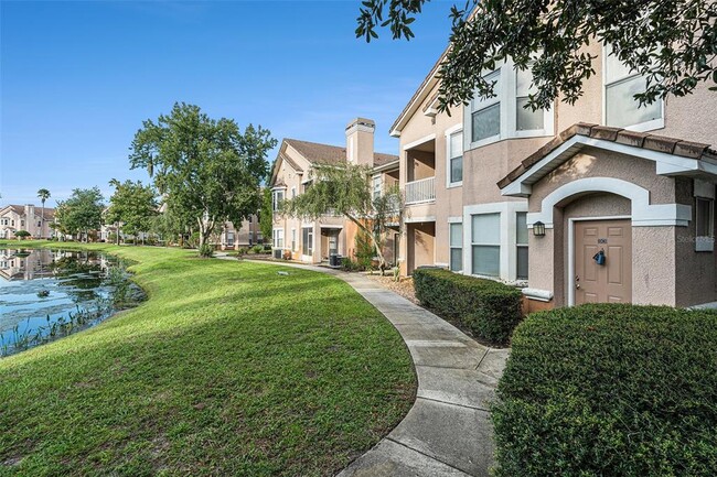 10436 Villa View Cir-Unit -10436 in Tampa, FL - Foto de edificio - Building Photo