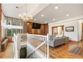 2701 DuPont Ave S, Unit 1 in Minneapolis, MN - Building Photo