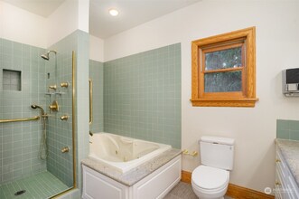 14520 Fremont Ave N in Shoreline, WA - Building Photo - Building Photo