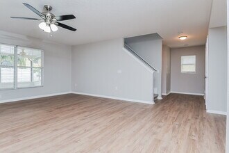10435 Frog Pond Dr in Riverview, FL - Building Photo - Building Photo