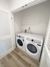 230 S. Hamilton in Beverly Hills, CA - Foto de edificio - Building Photo