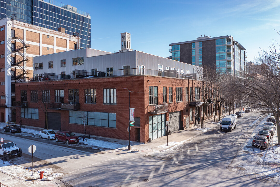 203 S Sangamon St in Chicago, IL - Foto de edificio