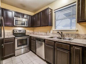 3145 Partridge Ct in Grand Prairie, TX - Building Photo - Building Photo