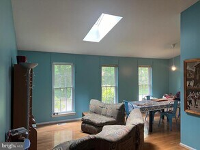 5911 Wood Sorrels Ct in Burke, VA - Building Photo - Building Photo