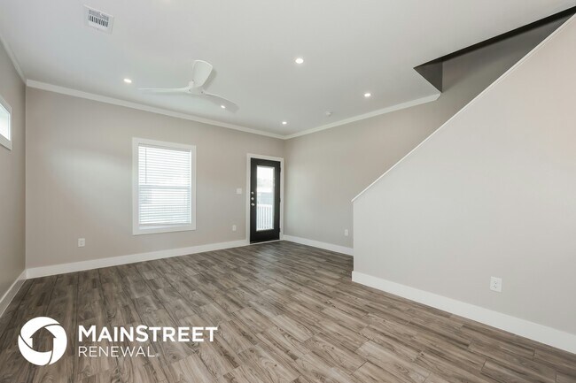 1246 Lonsdale Ave in Dallas, TX - Building Photo - Building Photo