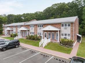 Maple Crest Apartments at Port Jefferson in Port Jefferson, NY - Building Photo - Building Photo