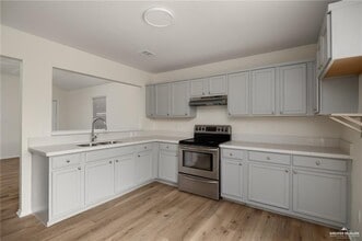 12 San Esteban St in Mission, TX - Building Photo - Building Photo