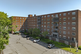 Hyde Park in Stamford, CT - Building Photo - Primary Photo