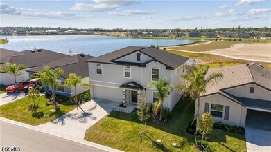 17729 Paradiso Wy in North Fort Myers, FL - Building Photo - Building Photo