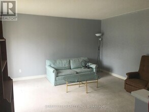 452 Castlegrove Blvd in London, ON - Building Photo - Building Photo